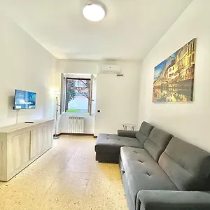  Appartamento Famagosta Home, Navigli Style, Accanto A Metropolitana M2 Verde, Confortevole E Spazioso Per Gruppi O Famiglie